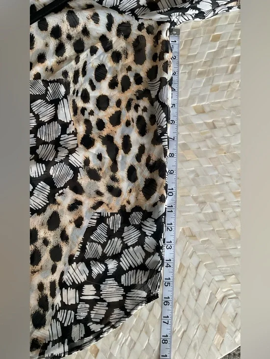 ASOS Leopard Print Mixed Pattern Button-Up Blouse in Black, White, Tan - Picture 7 of 7